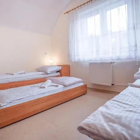 Bed & Breakfast Dom Pracy Tworczej Politechniki Morskiej W Szczecinie