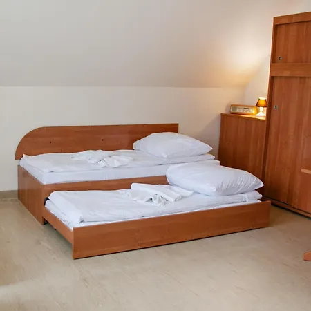 Dom Pracy Twórczej Politechniki Morskiej W Szczecinie 4*