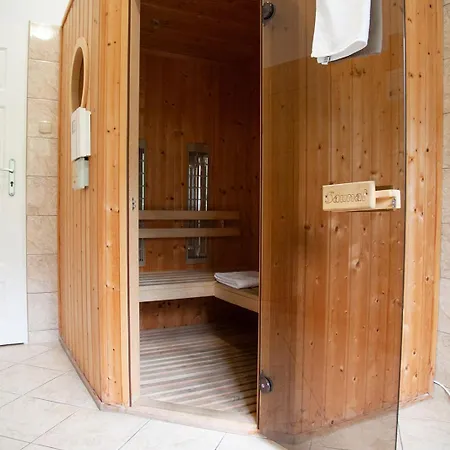 Dom Pracy Tworczej Politechniki Morskiej W Szczecinie 4*