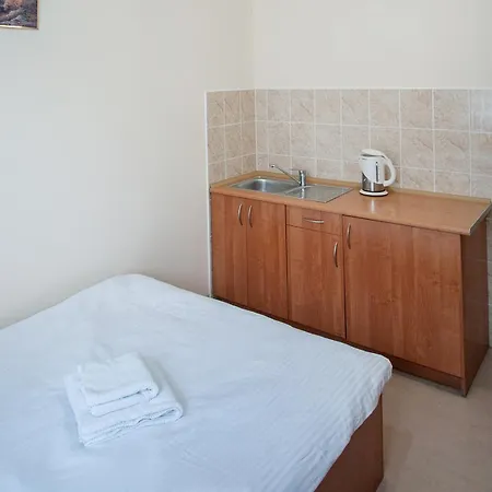 Bed & Breakfast Dom Pracy Tworczej Politechniki Morskiej W Szczecinie 4*