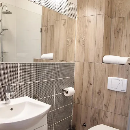 Dom Pracy Tworczej Politechniki Morskiej W Szczecinie Bed & Breakfast 4*