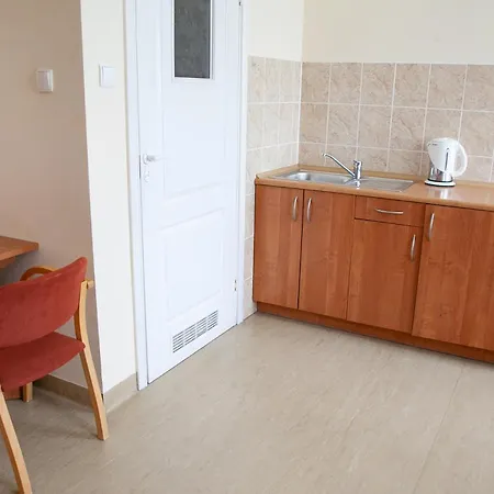 Bed & Breakfast Dom Pracy Tworczej Politechniki Morskiej W Szczecinie *